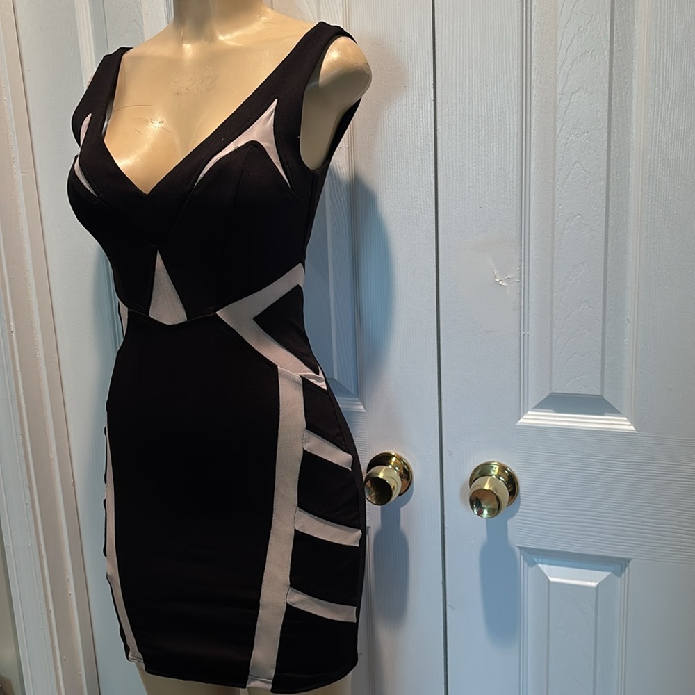 Lipsy Black Bodycon Dress size 2 - Picture 3 of 7